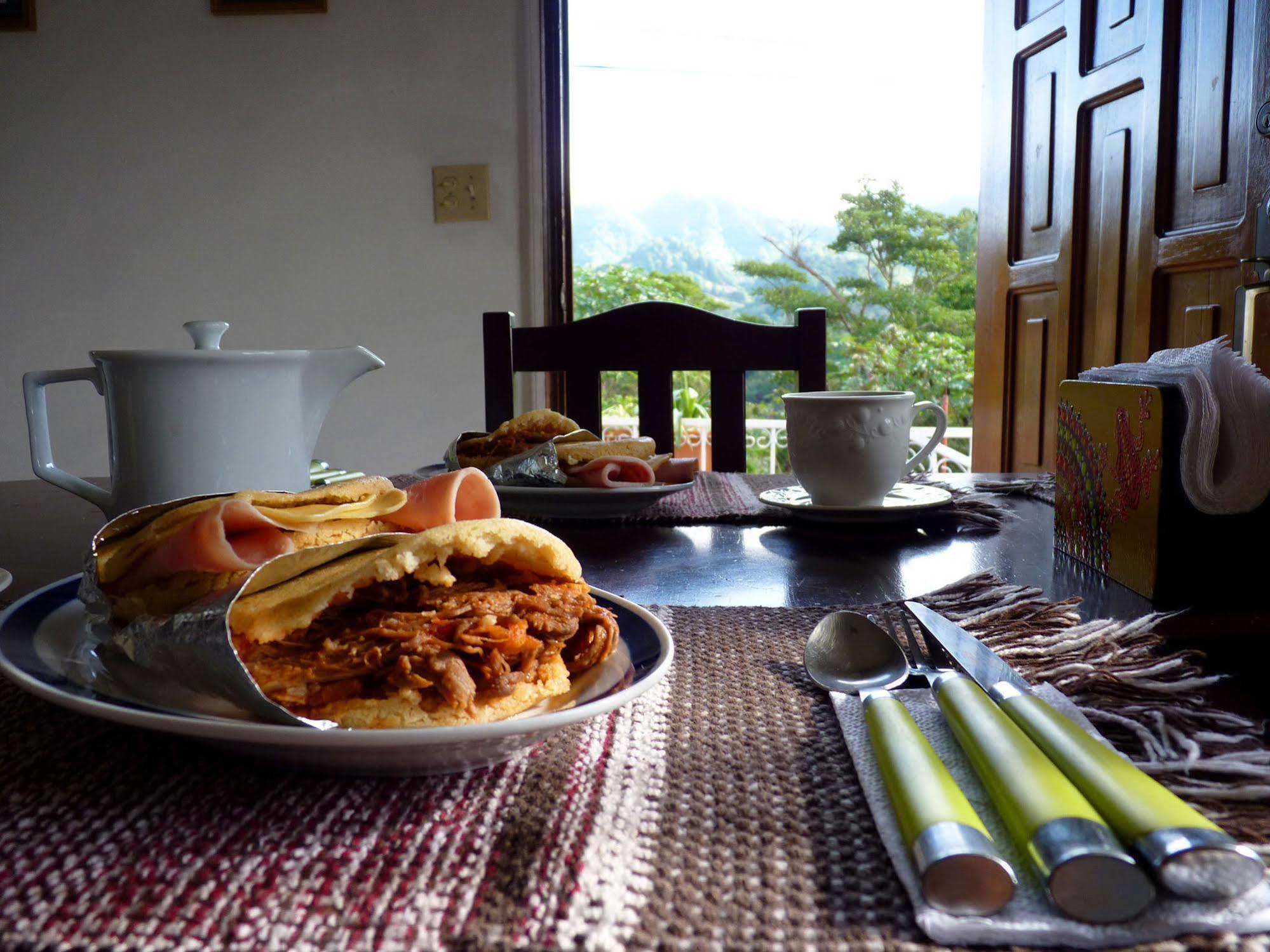 Autana Bed & Breakfast Boquete Ngoại thất bức ảnh